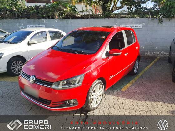 VOLKSWAGEN FOX 1.6 MI HIGHLINE 8V FLEX 4P AUTOMATIZADO VOLKSWAGEN FOX 1.6 MI HIGHLINE 8V FLEX 4P AUTOMATIZADO